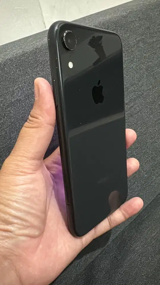 Dijual Iphone XR 64 gb second