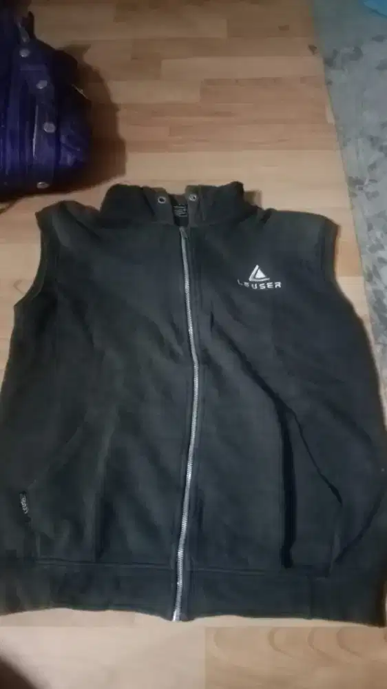jaket leuser pria