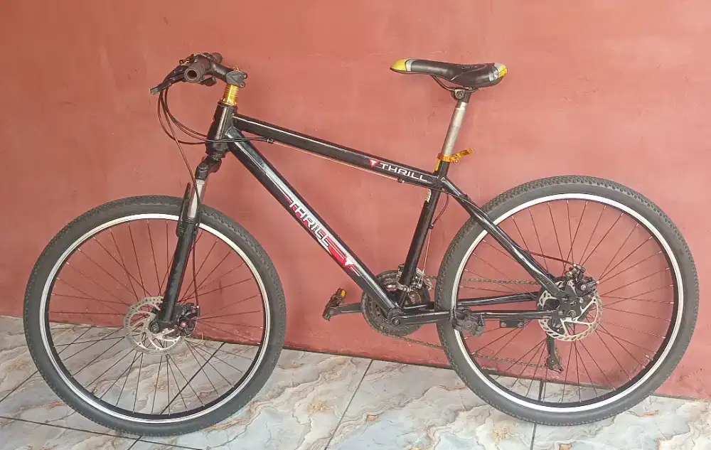 Dijual MTB 26 Inch warna hitam