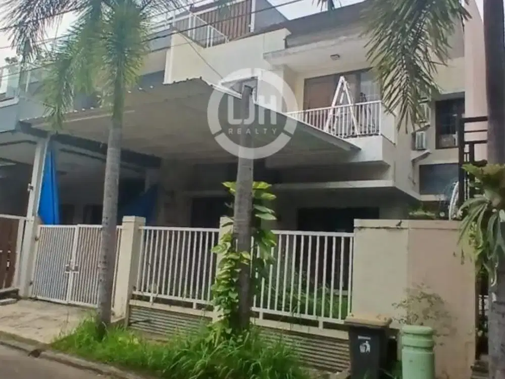 Rumah Dijual di Cluster Aralia Harapan Indah, Bekasi, Jawa Barat