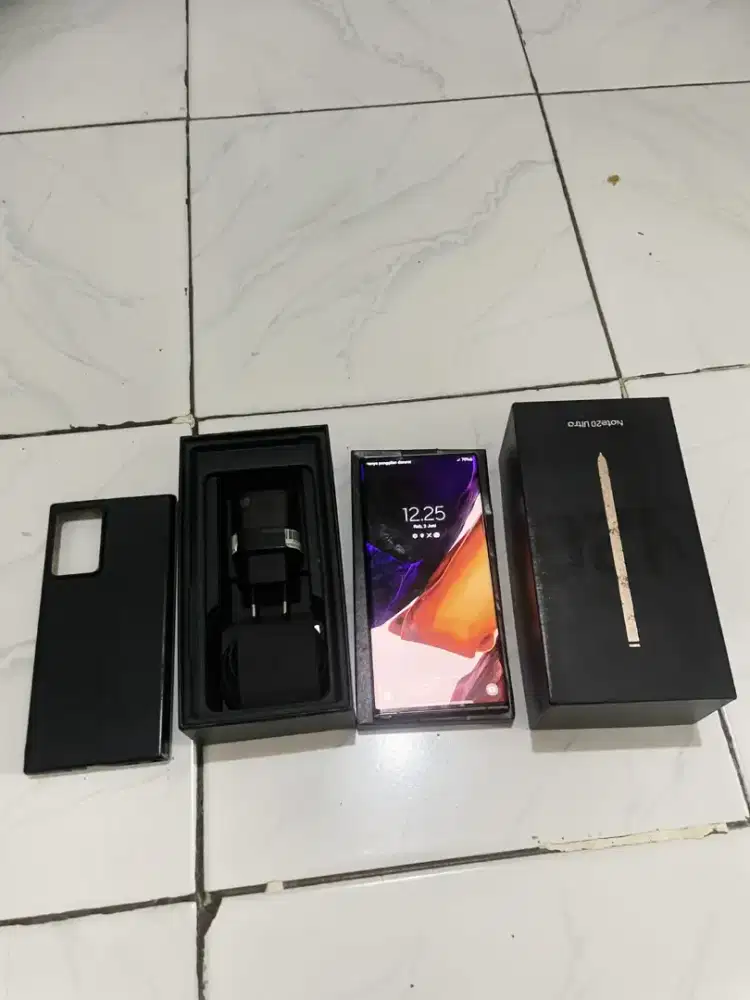 Samsung note 20 ultra 5g ori sein  8+8/256gb fullset nominus full