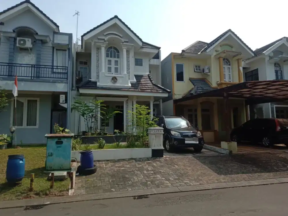 Disewakan Rumah 2,5 Lantai Full Furnished Kota Wisata Cibubur