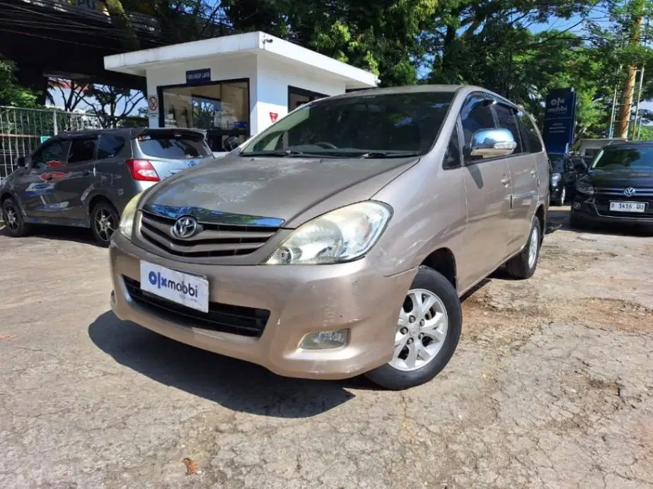 LOW DP Toyota Kijang Innova 2.0 G Bensin-MT 2009 1BZ