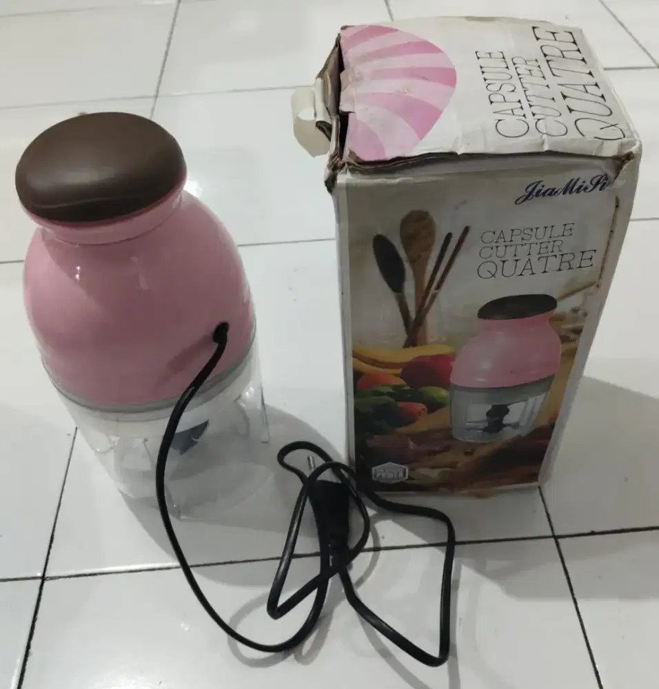 Capsule Cutter Quatre