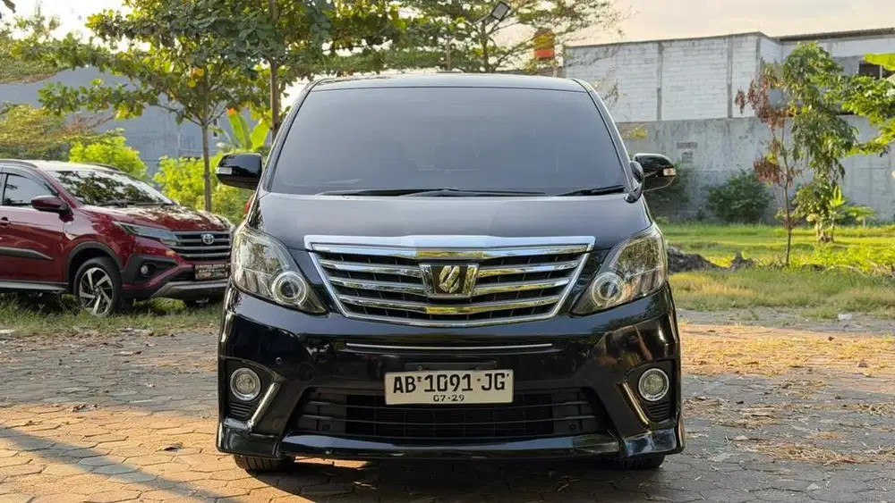 TOYOTA ALPARD S TRIPTONIK 2012 Matic Hitam