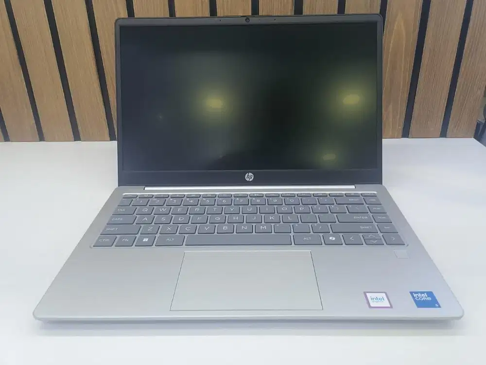 Hp 14-EP1167TU intel core 5-120u 8Gb