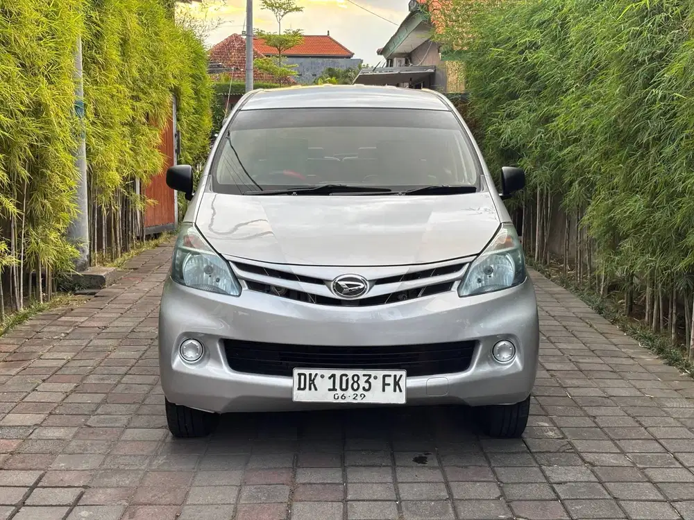 Daihatsu Xenia X MT 2014