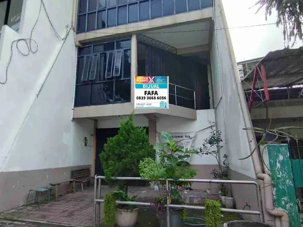Dijual rumah di dukuh kupang barat