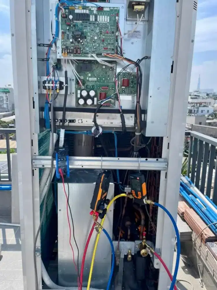 Service AC panggilan,instalasi bongkar pasang,cuci,Overhoul bergaransi