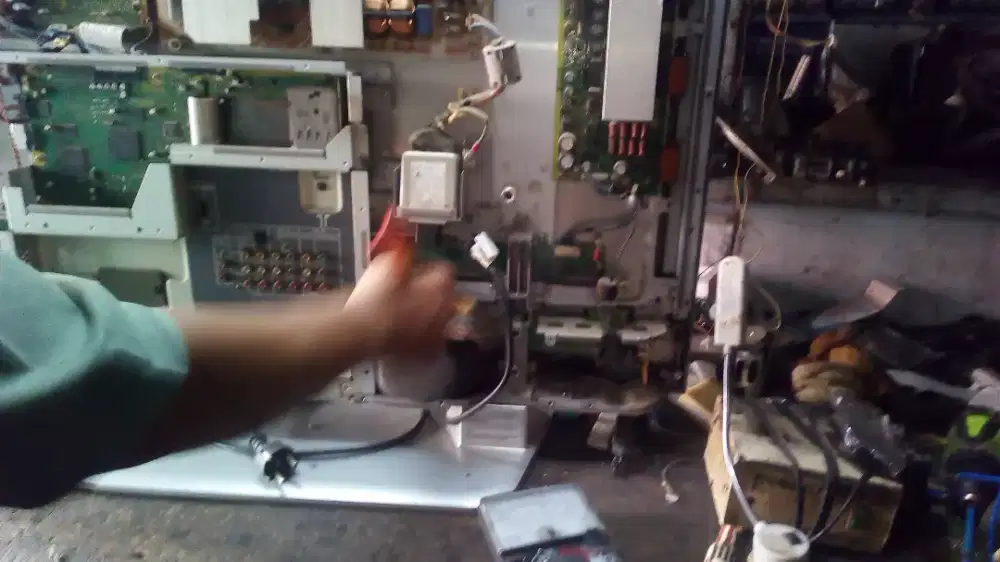 Jasa pasang service paket CCTV + TV Dan jaringan komputer inet