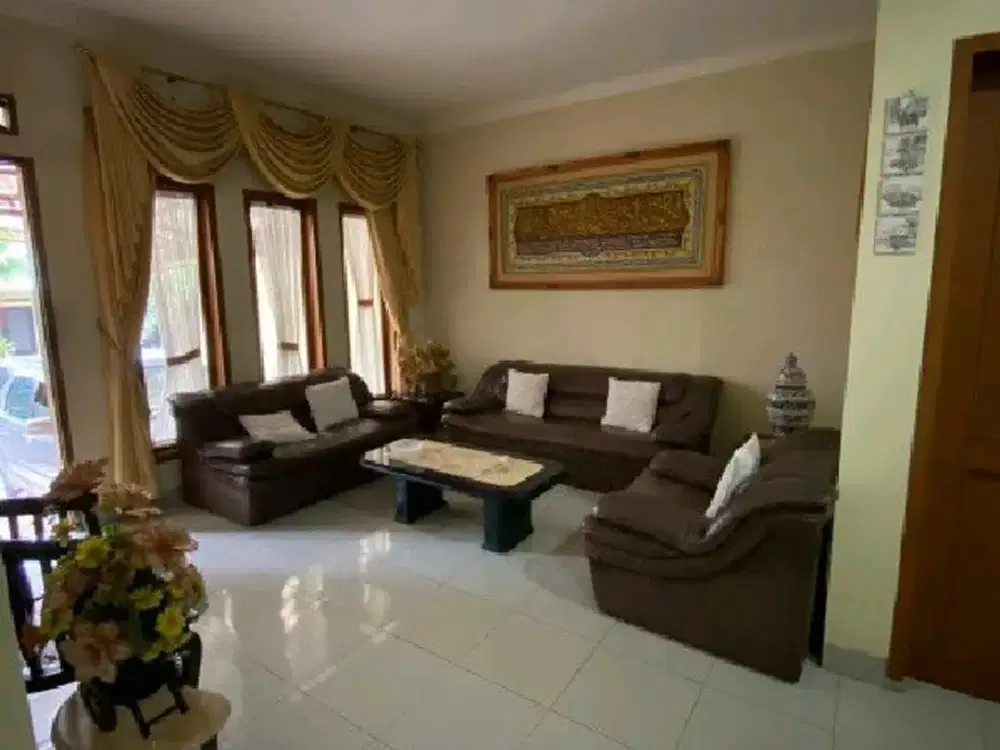 Rumah 2 Lantai Lokasi Strategis Area Cimahi Utara Ref.05547