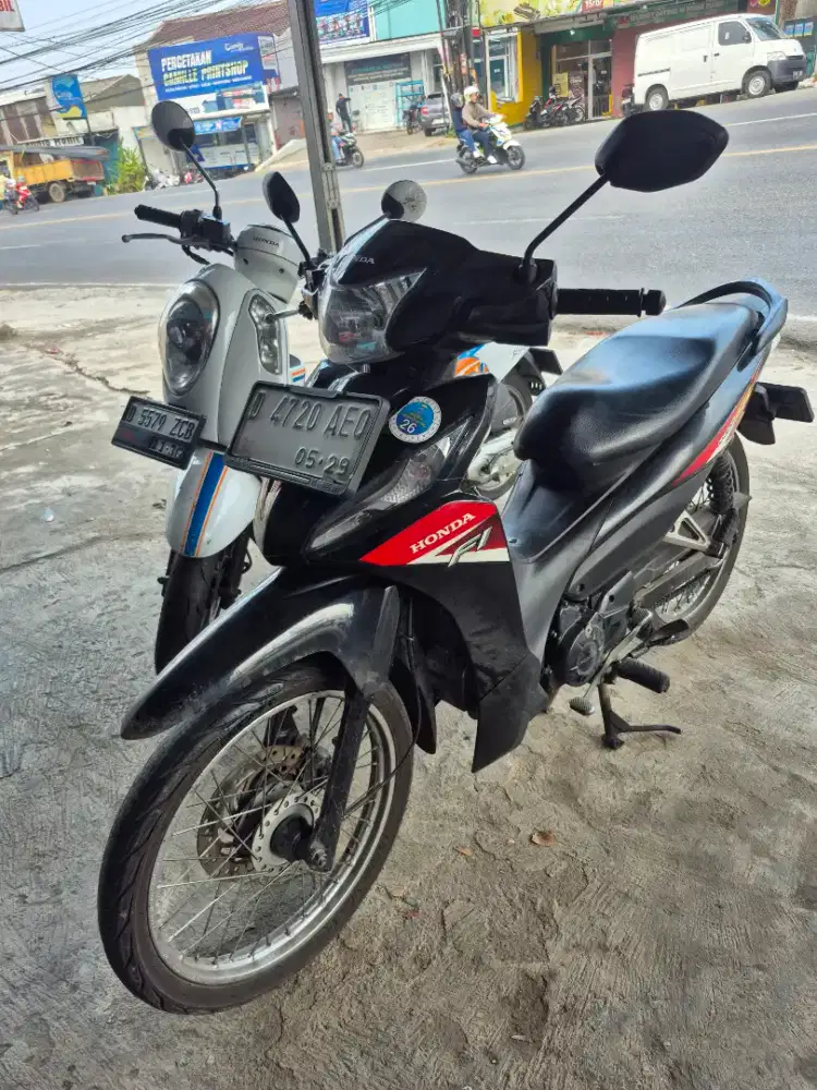 Honda revo fit injeksi 2024