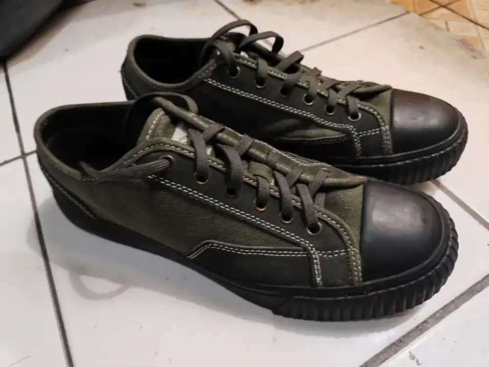 sepatu eiger baldr size 42