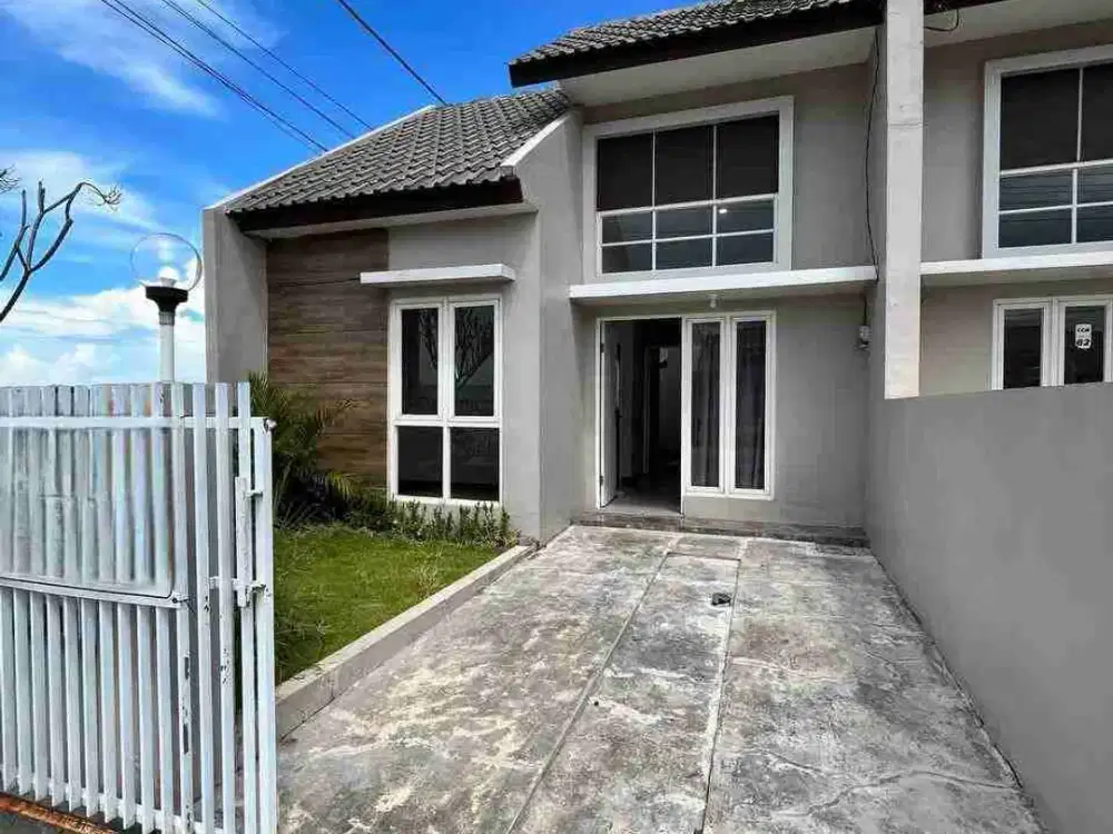 Dijual Rumah Baru Alana Surabaya dekat Kampus Upn