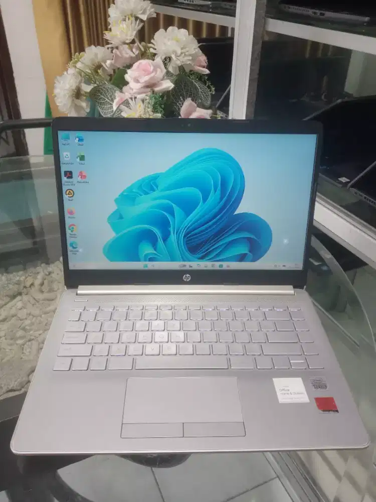 Laptop HP 14s Intel Core I5 Gen 10 Ram 8 Ssd 512 Radeon series