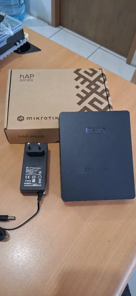 Mikrotik E62iUGS-2axD5axt / hAP ax S dualband WiFi 6, 5x Gb