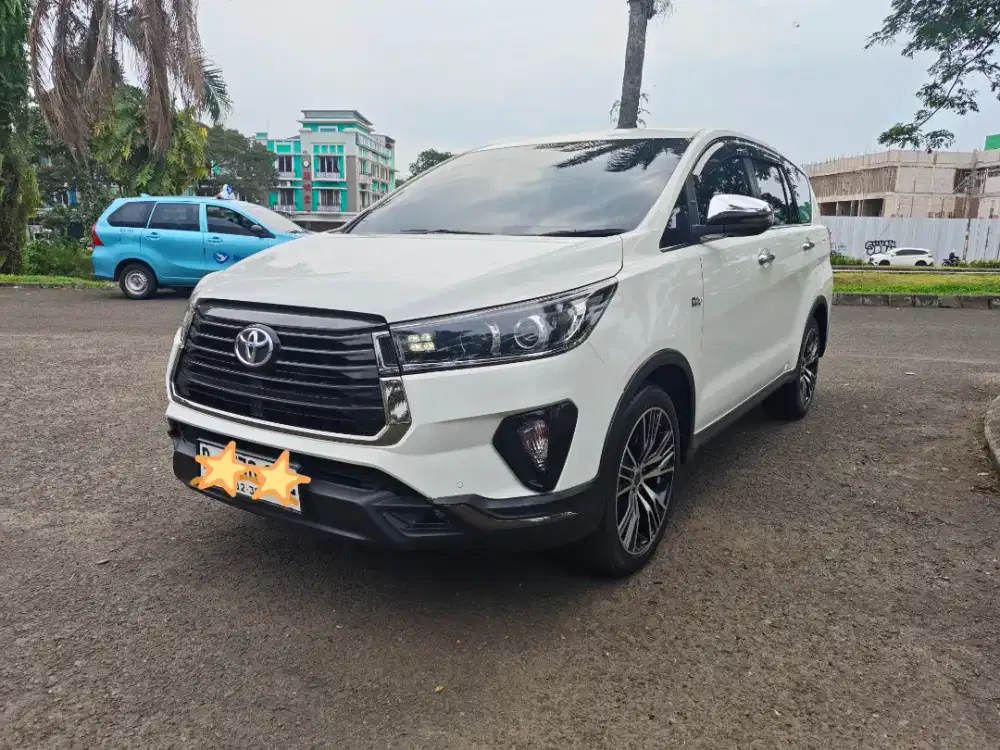 Toyota Venturer 2.0 AT 2020 Good Condition