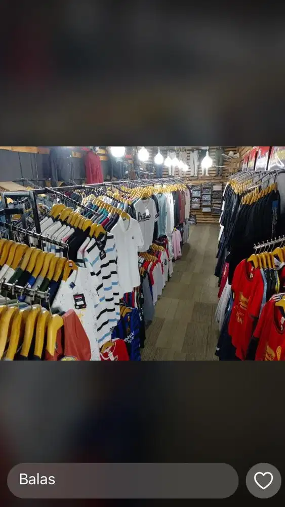 Mencari cowok untuk bantu2 toko baju