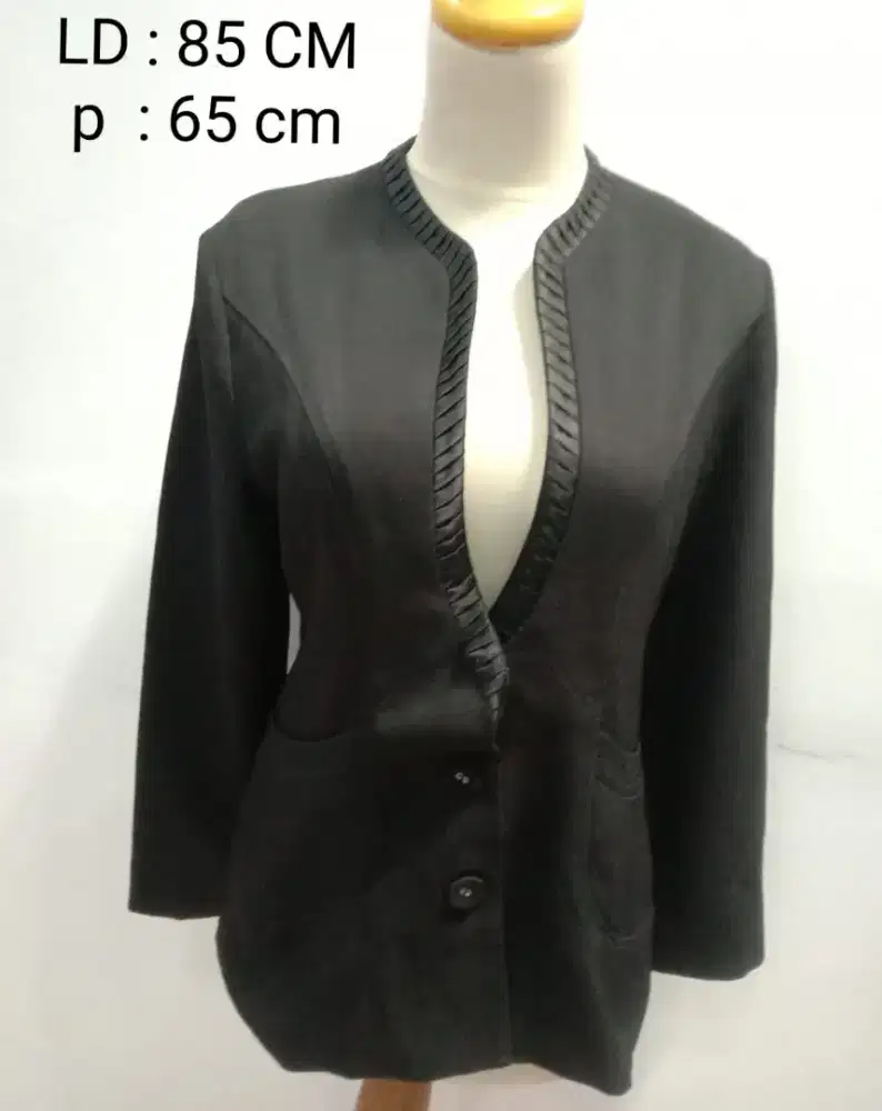 Blazer Kerja Formal Merk Cerbruti Itali 1888
