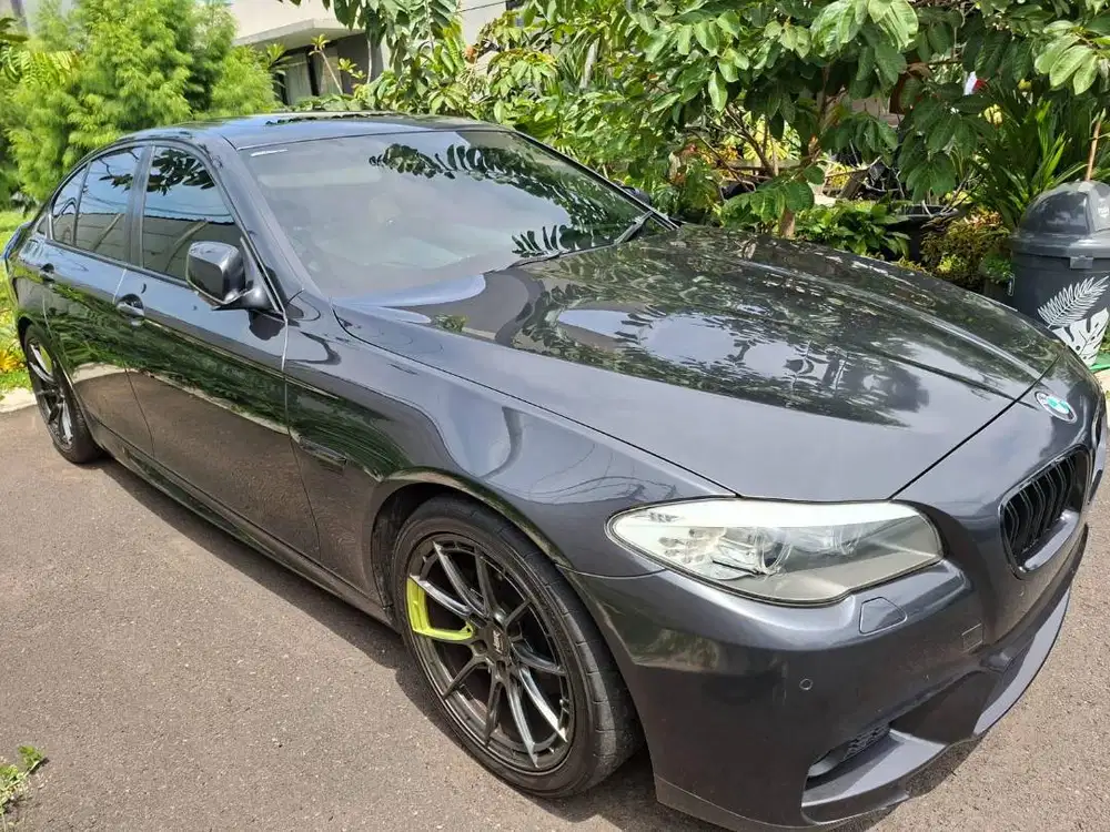BMW 523i (F10) 2011