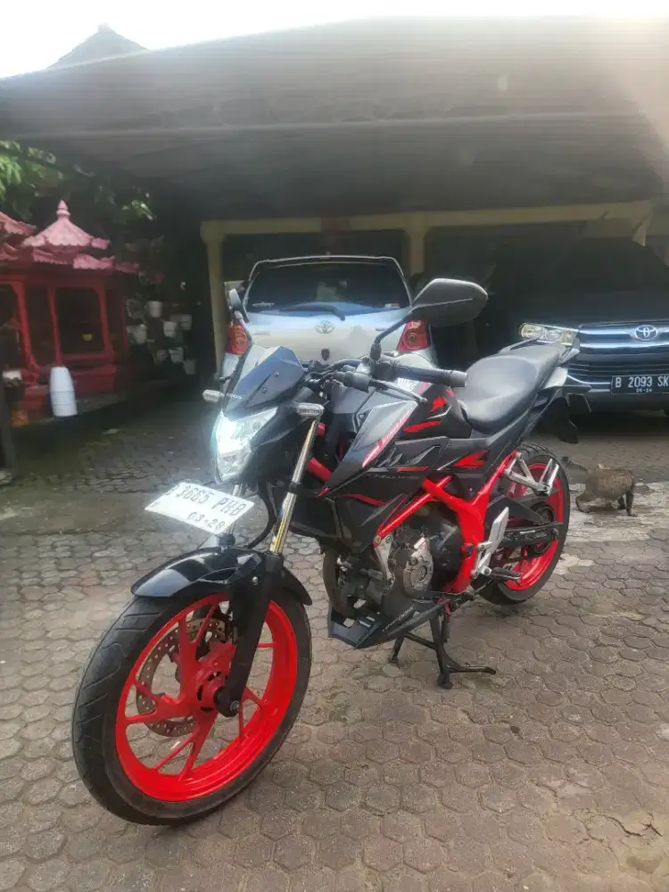 Honda CB 150R LED 2019 Full Original Low KM Surat Lengkap