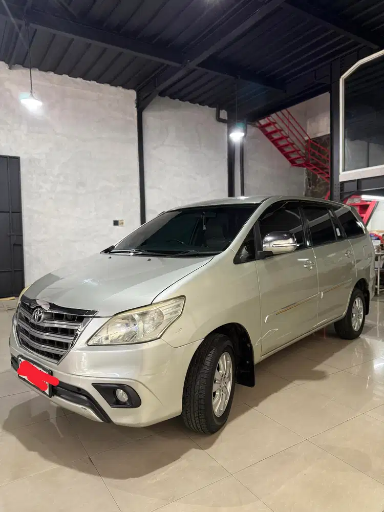 Toyota Kijang Innova 2013 Bensin