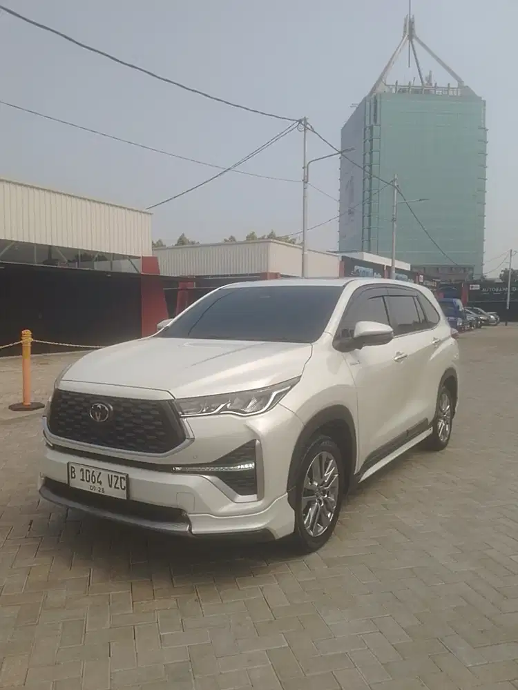 Toyota Kijang Innova 2023 Hybrid