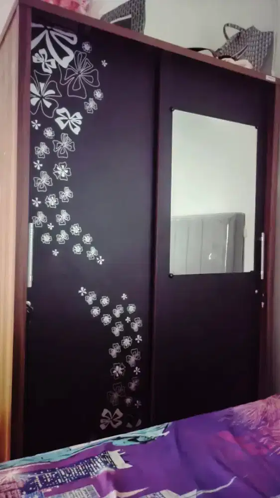 Lemari Modesto pintu geser 2 pintu