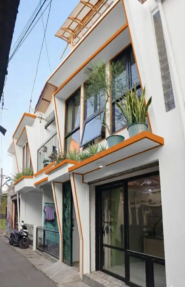 Dijual Rumah 3,5 Tingkat + Bonus Passive Income 24Juta / Tahun