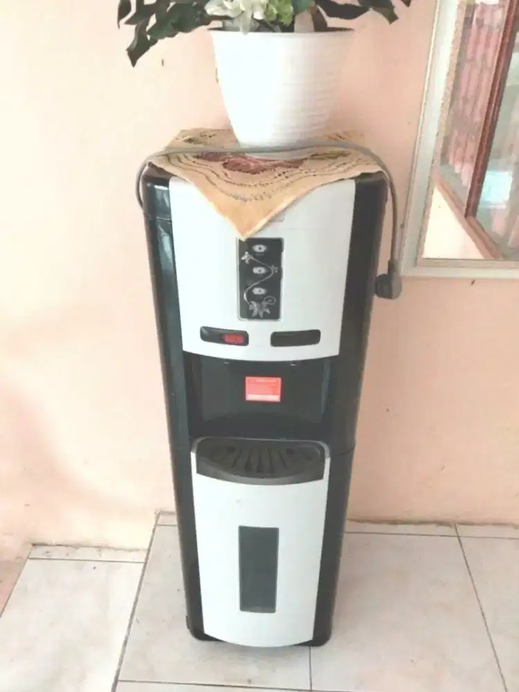 Dispenser galon