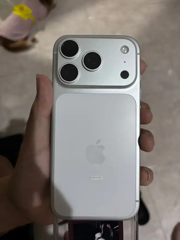 IP 17 Pro Silver 256GB