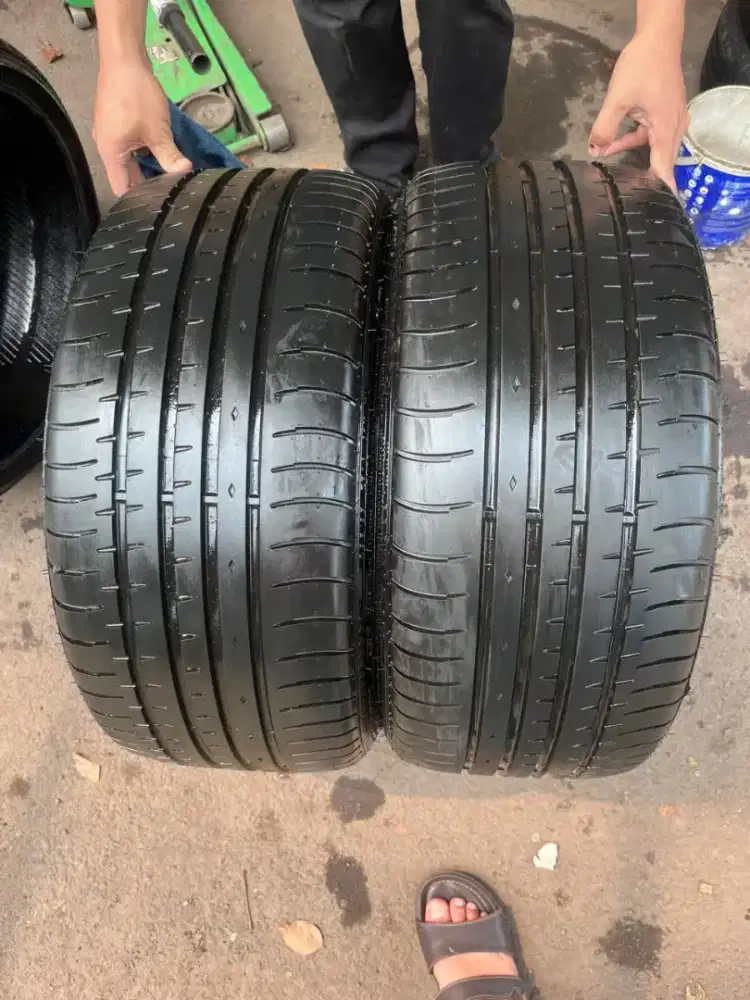 Accelera 235/35 R19 tahun 2023 2buah
