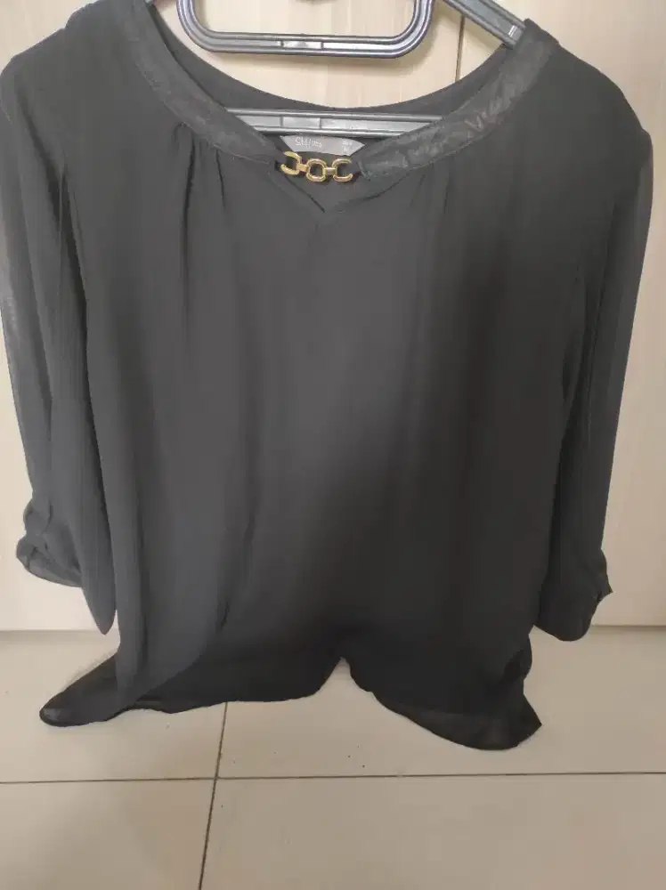 Blouse Hitam preloved
