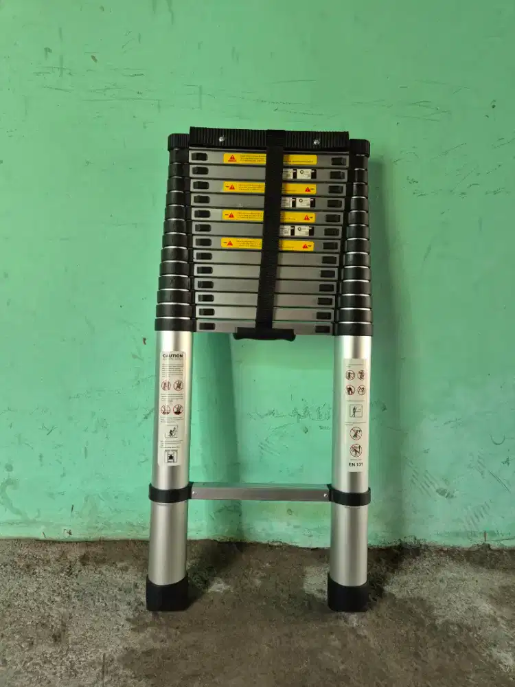 Tangga Telescopic 5.6 meter