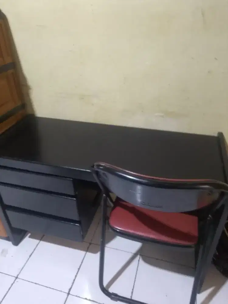 Meja fullset dan kursi