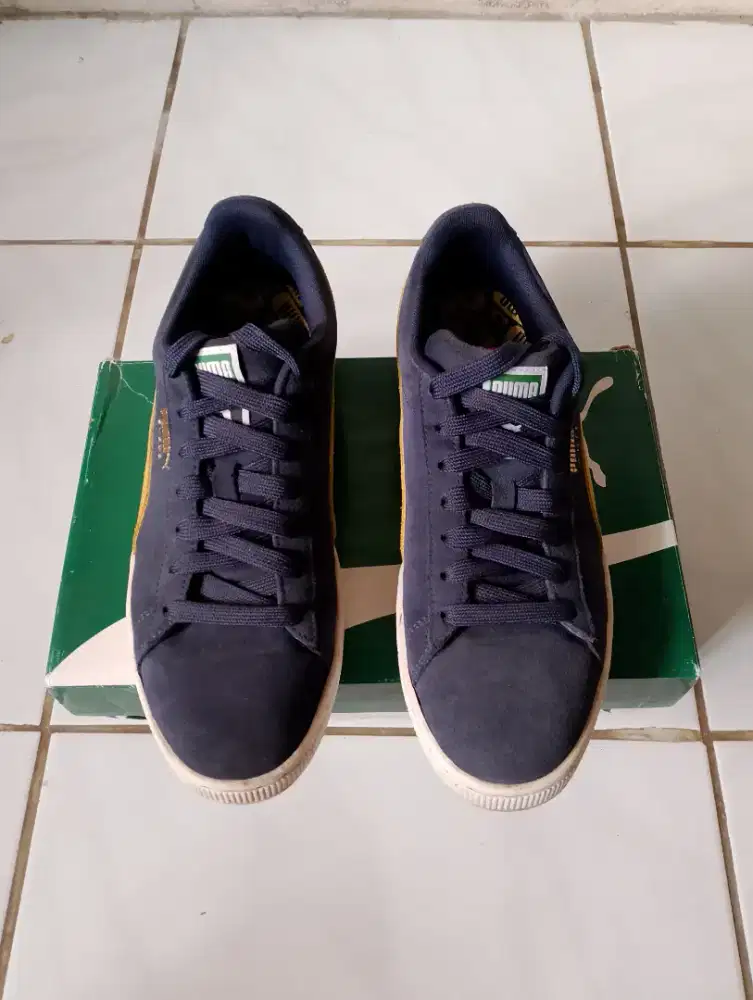 Sepatu Puma Suede Size 43
