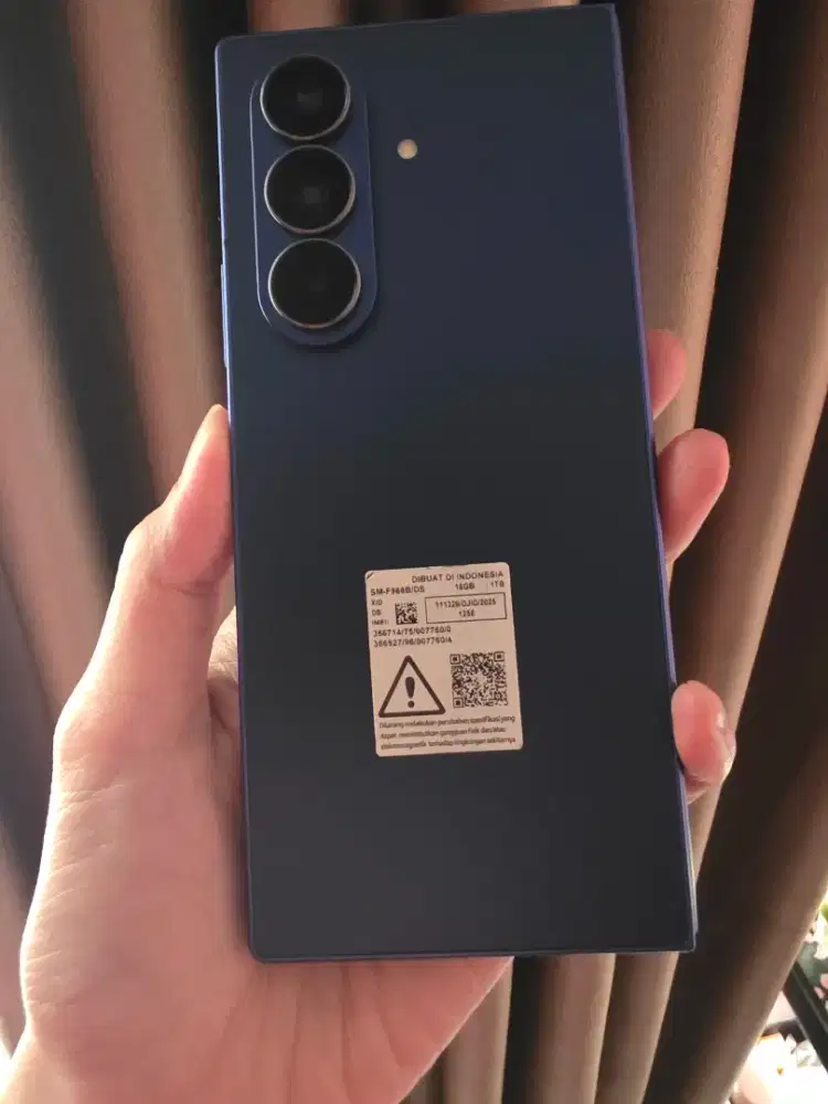 Samsung z fold 7 16/1000 GB SEIN resmi Lengkap garansi aktif