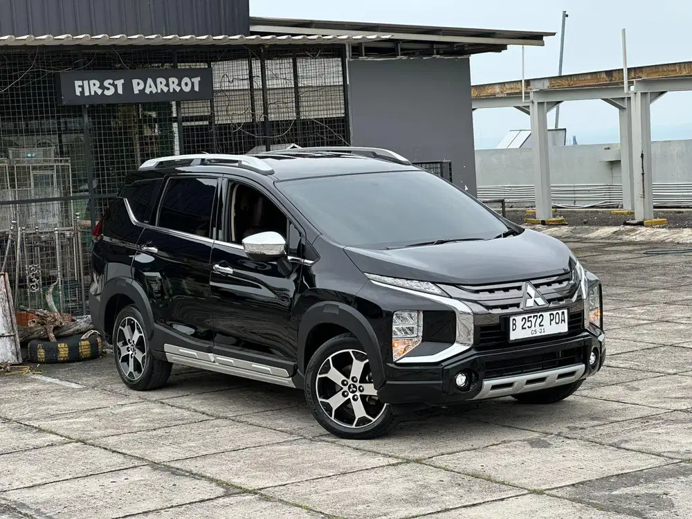 PALING MURAH !! Dp 10jt XPANDER CROSS PREMIUM PACKAGE MATIC 2021 !!