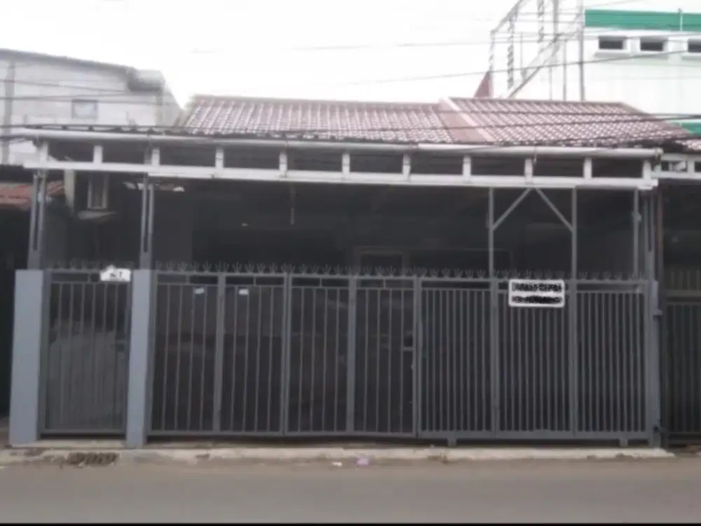 Rumah dijual di Kejaksaan Raya, Kreo.