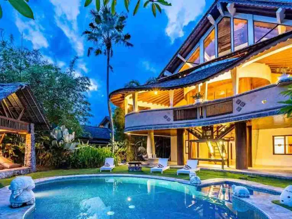 Villa Ethnic Premium dan Elegant pantai Berawa Canggu