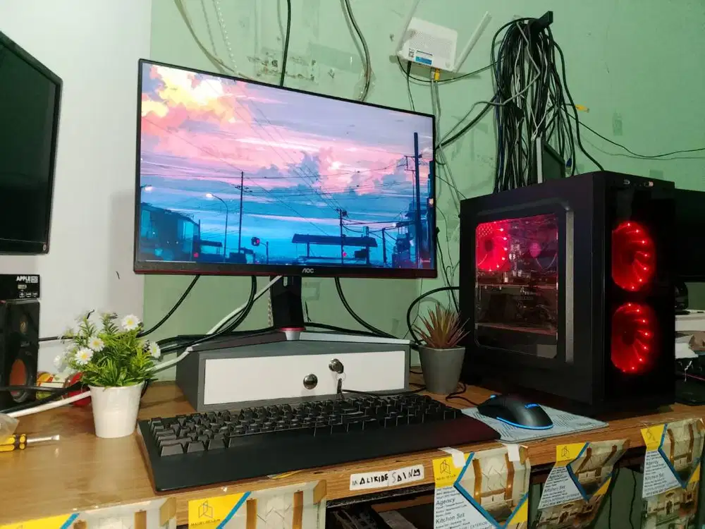 1 Set Pc core i3 gen 10 + Gtx 1650 + layar AOC 27