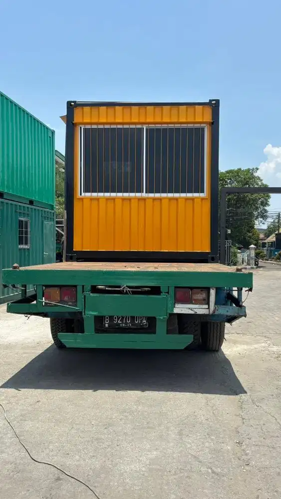 Container Cafe / Cafe Conatiner