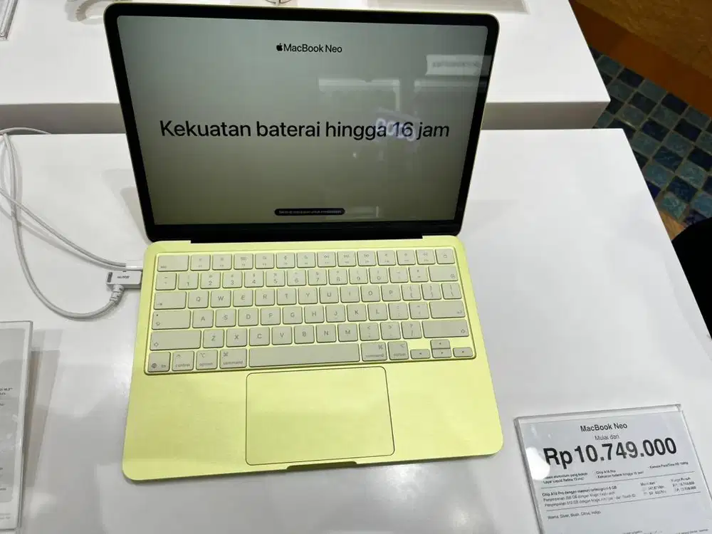 MACBOOK NEO 256 GB