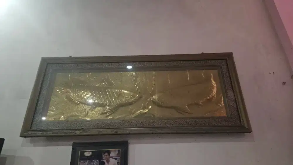 Lukisan 2 Ikan Arwana