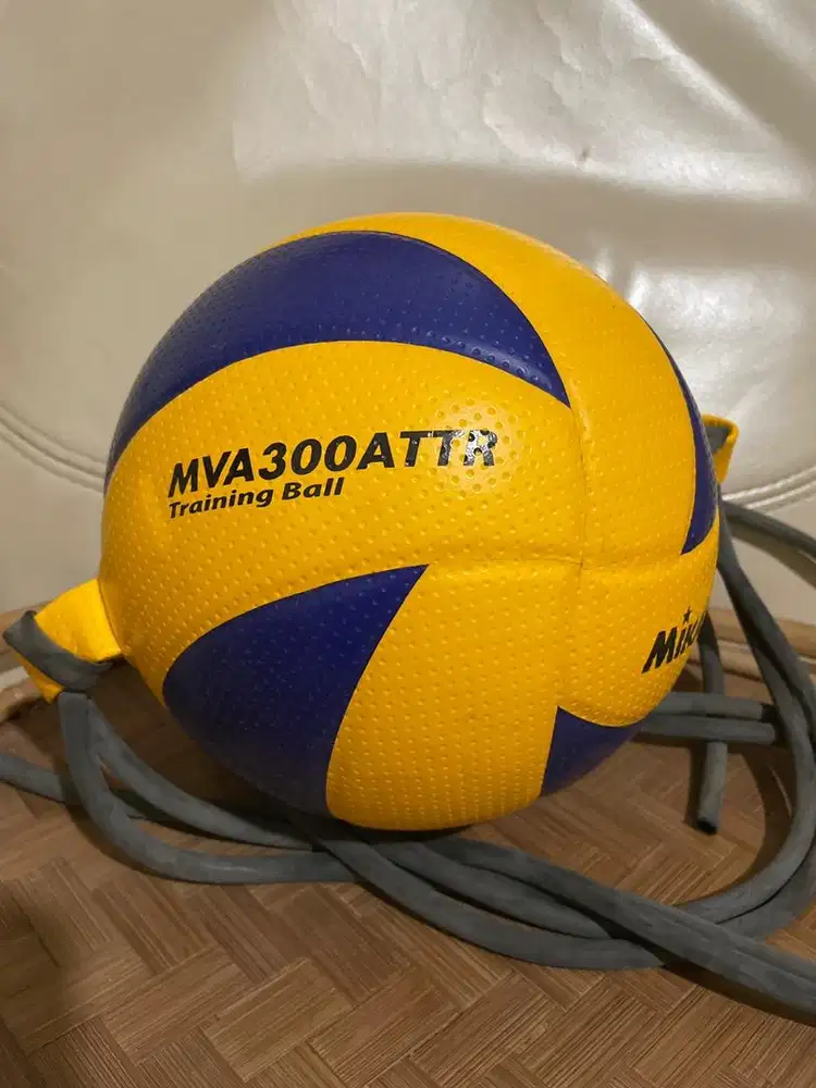 Bola Volley Training Ball MVA 300 ATTR