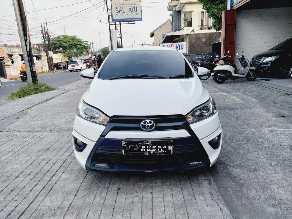 TOYOTA YARIS S TRD SPORTIVO 2014 Matic Putib