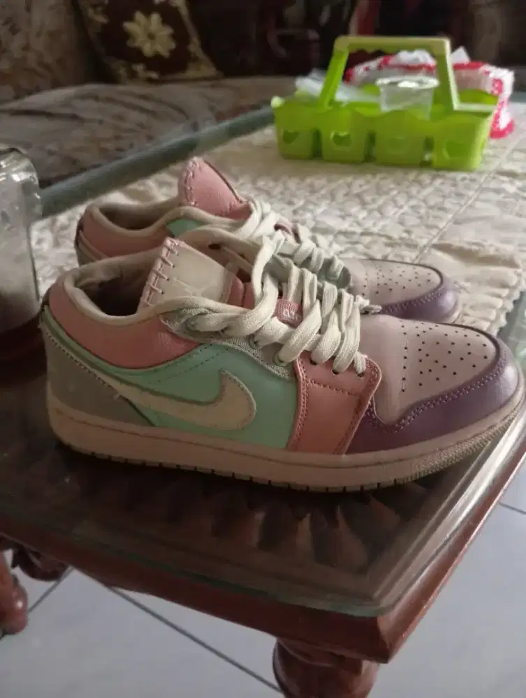 JUAL SEPATU SNIKERS JORDAN BEKAS