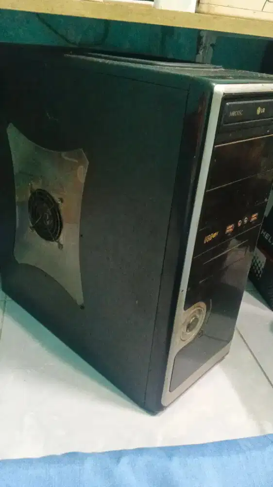 Komputer Desktop LG