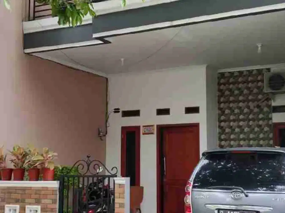 rumah di sewakan bangunan tingkat di pondok Ranggon jakarta timur