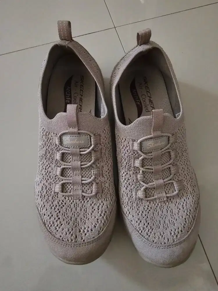 Sepatu Skechers